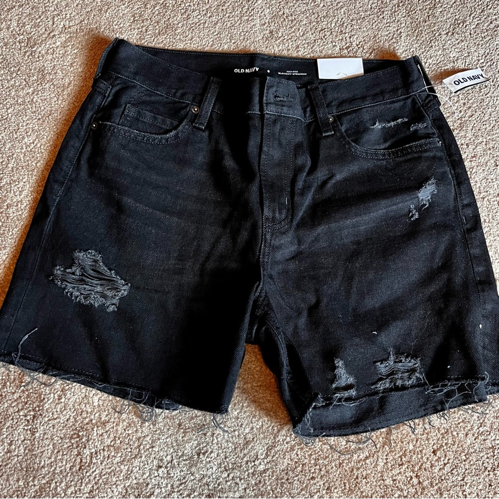OLD NAVY perfectly ripped slouchy straight black jean shorts sz 6–BNWT!!
